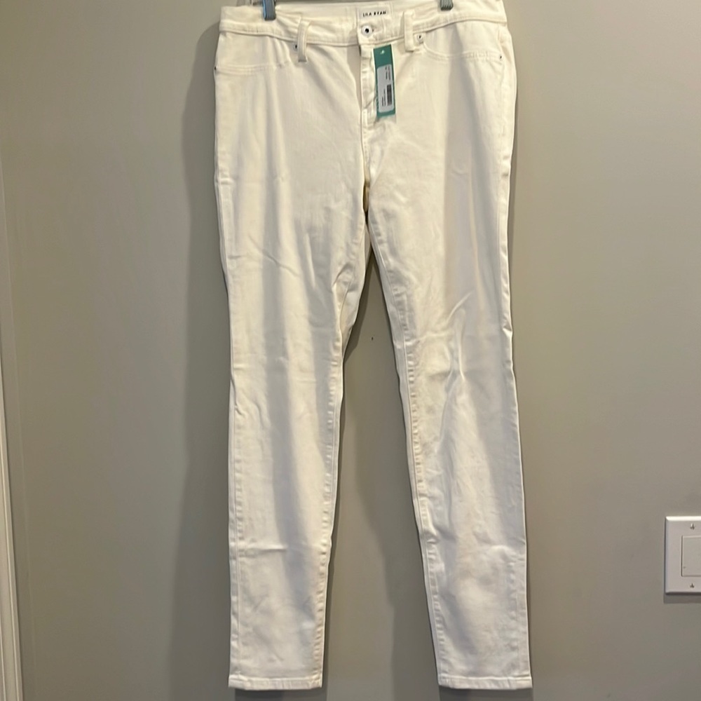 NEW! Lila Ryan - womens Liza skinny jeans. White. Size 14, 33 inseam